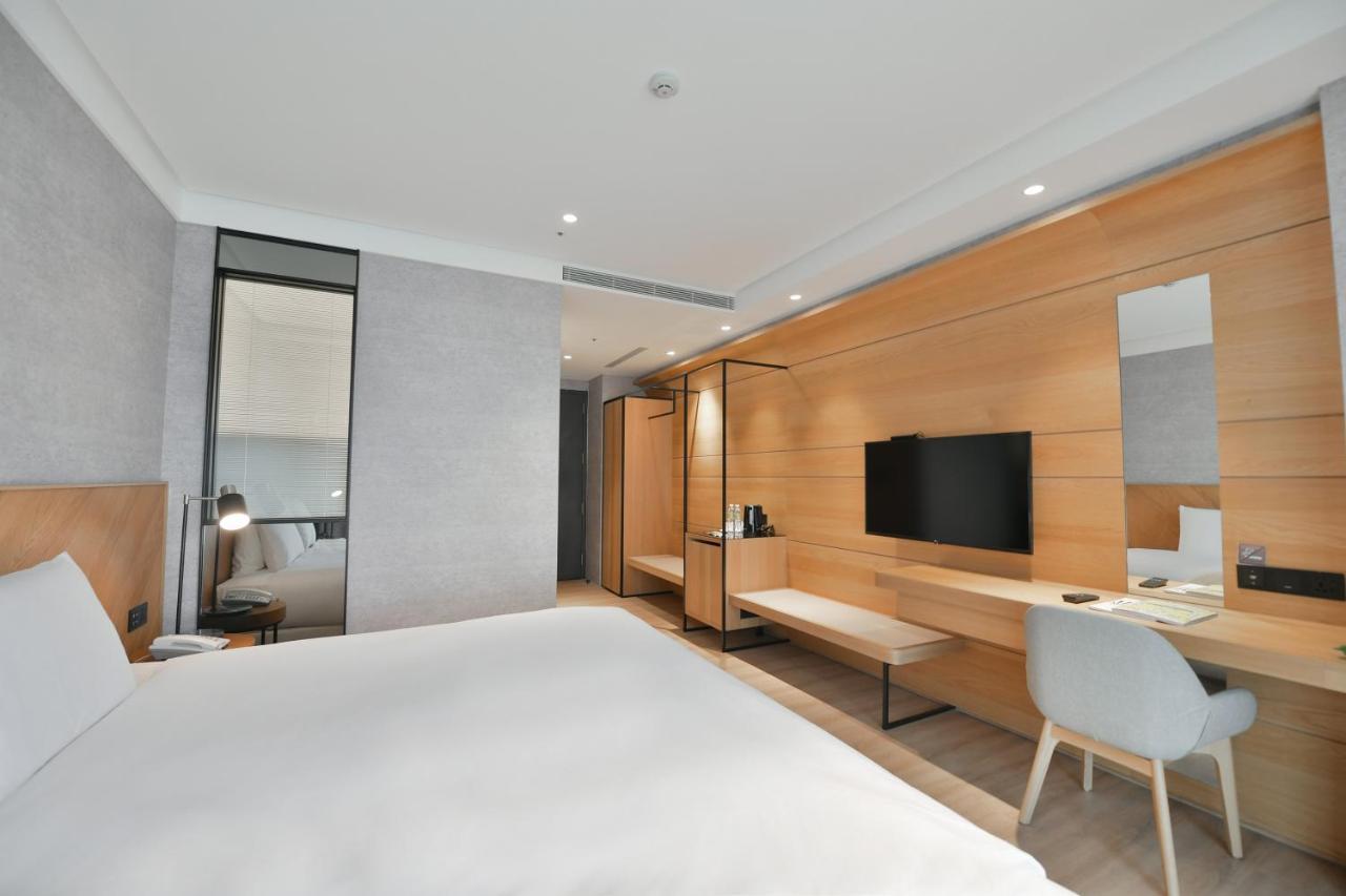 Check Inn Select New Taipei Sanchong Екстер'єр фото