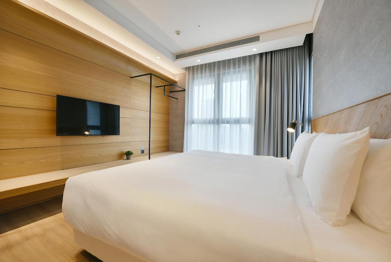 Check Inn Select New Taipei Sanchong Екстер'єр фото